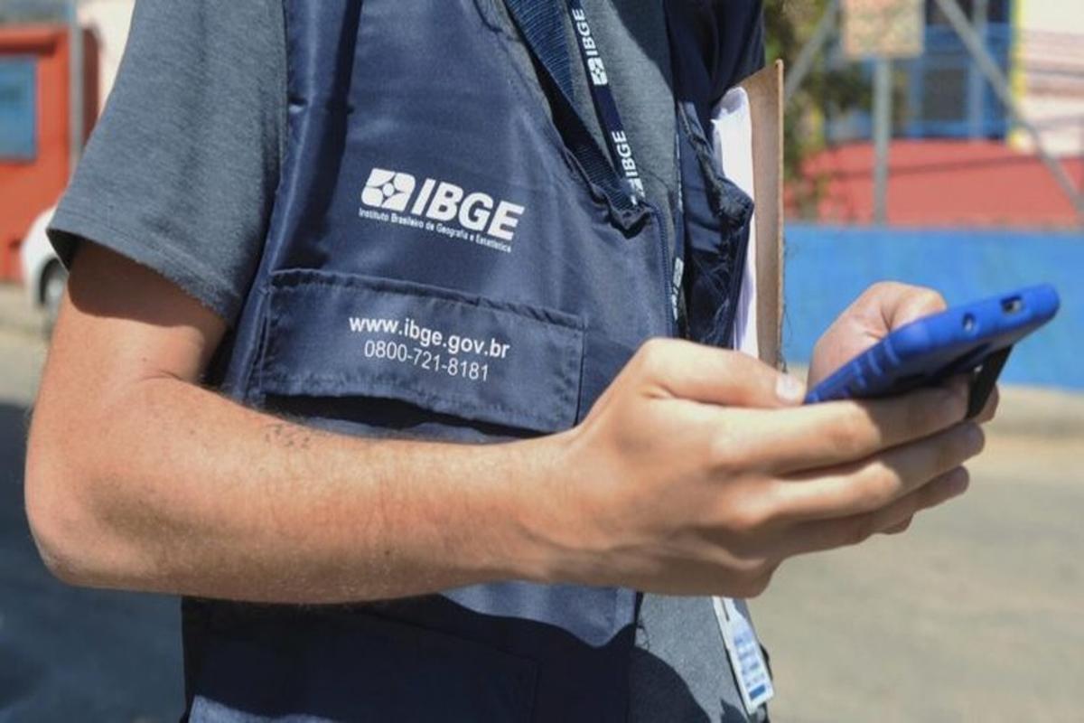 Concurso IBGE 2025: 9.580 vagas para nível médio com salários de até R$ 4.379