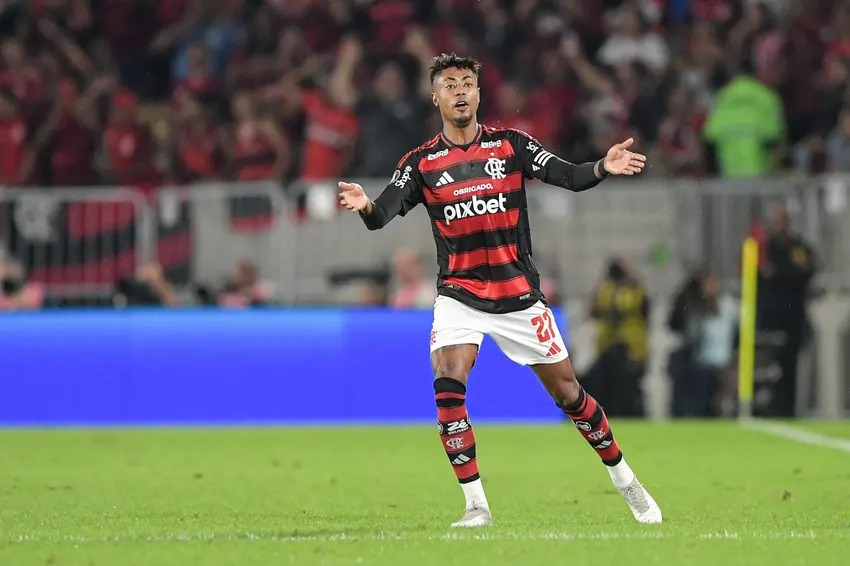 Foto: Thiago Ribeiro/AGIF)