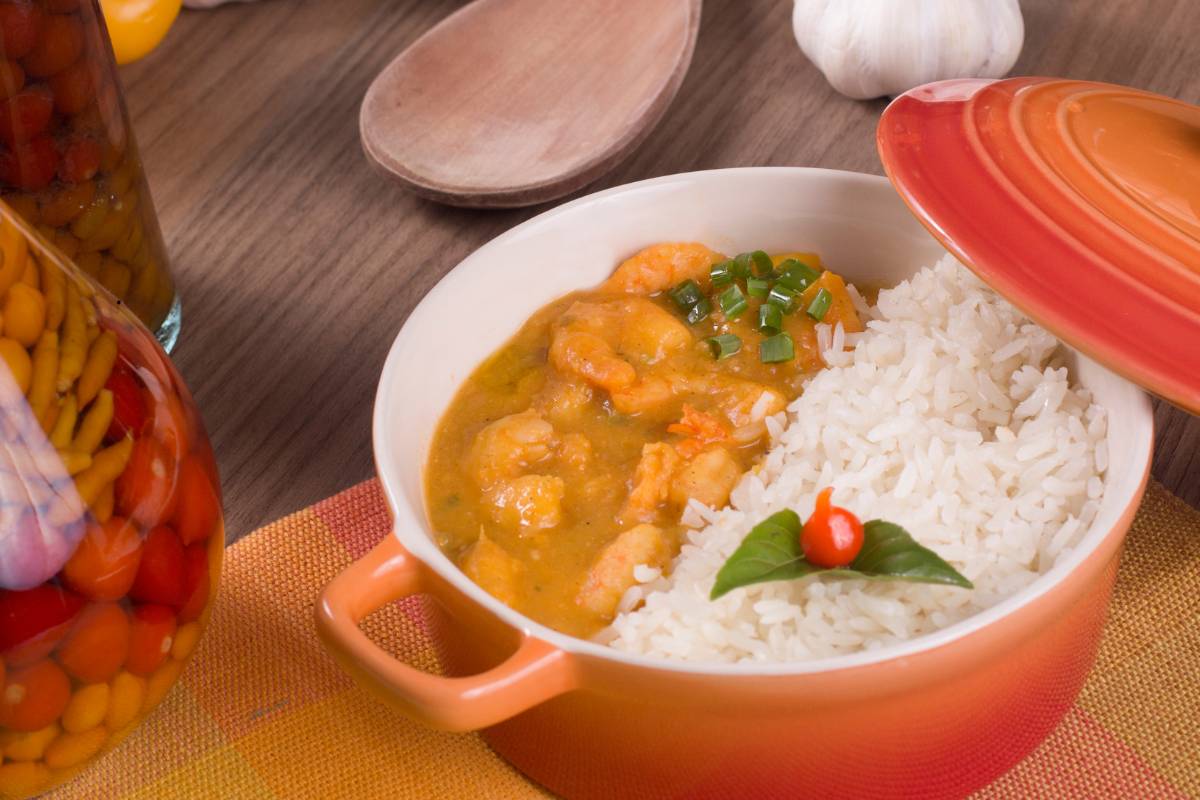 Como fazer bobó de camarão rápido e saboroso