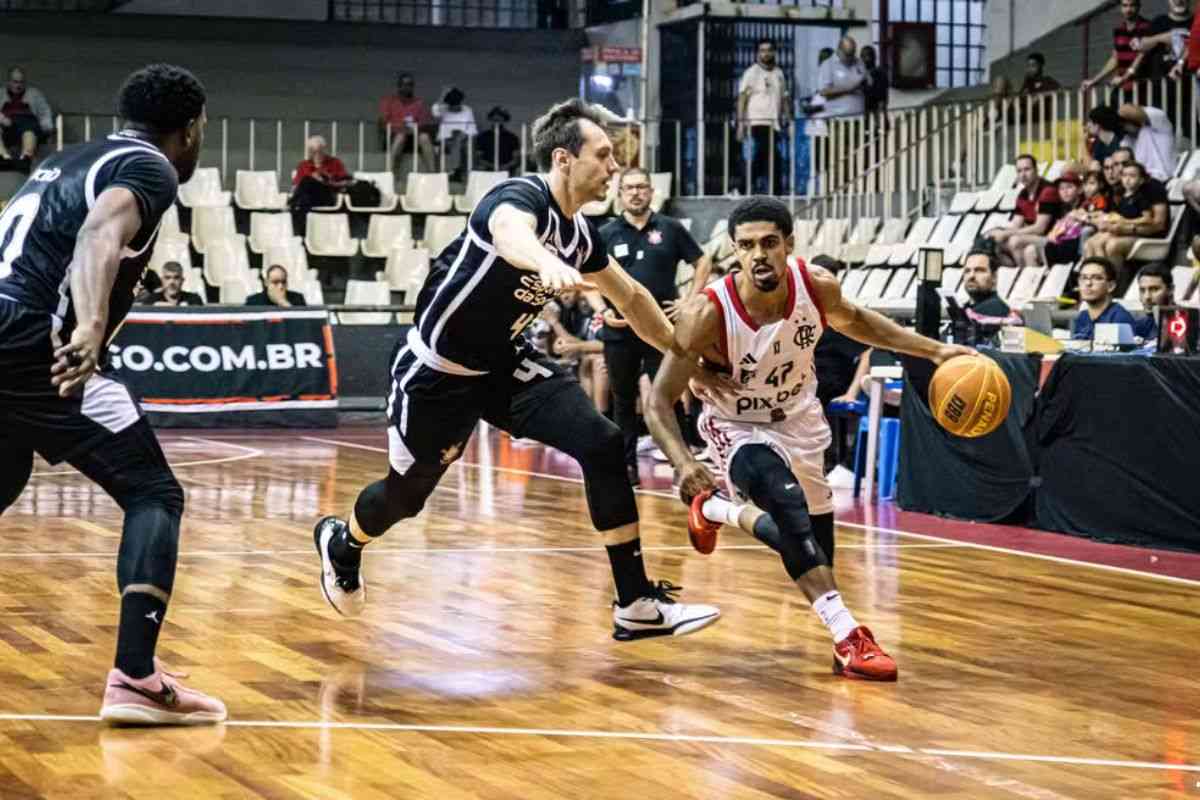 Corinthianss e Flamengo NBB - Foto: Hermes de Paula/CRF