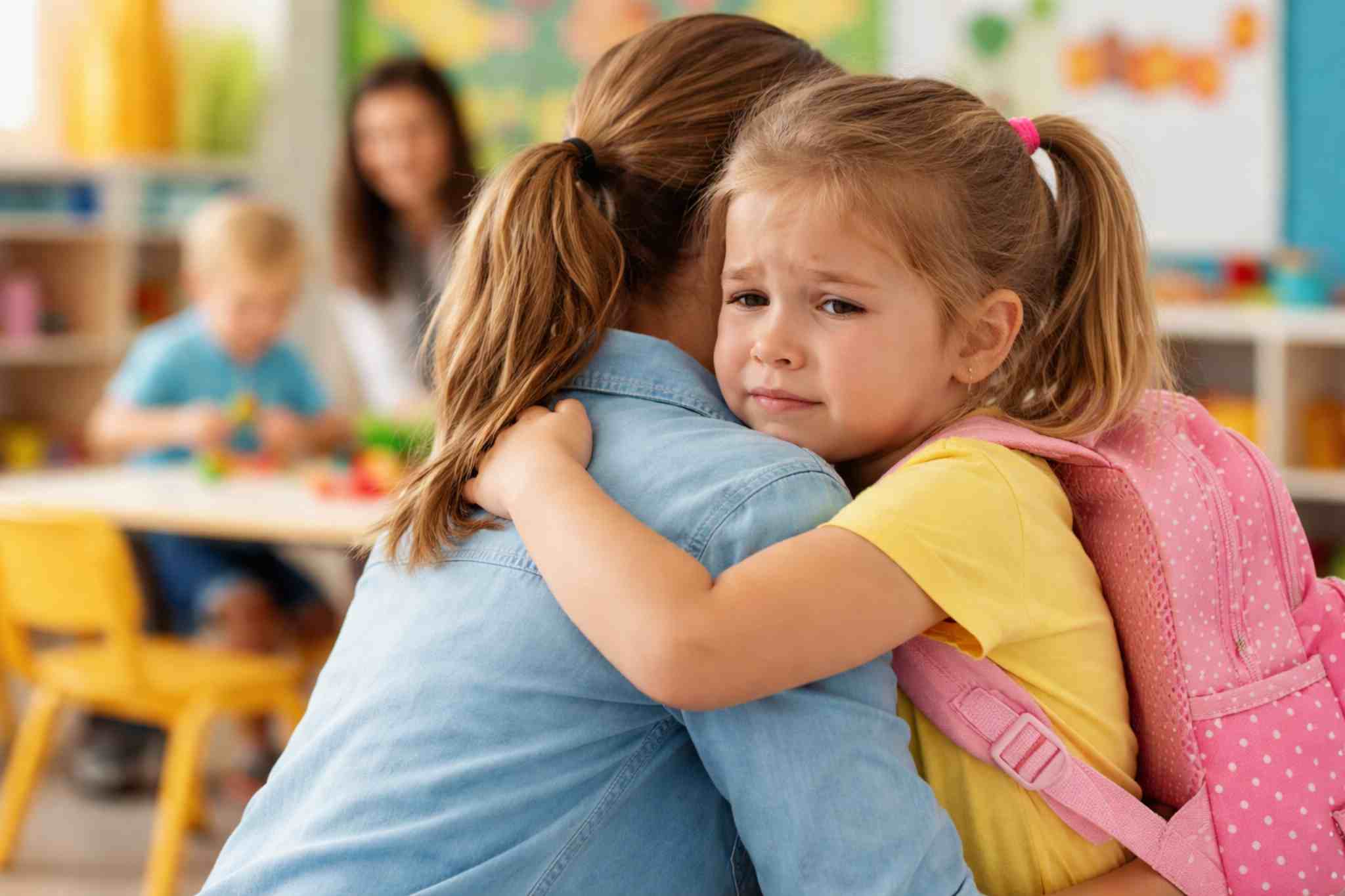 Choro no primeiro dia de aula: é normal? Como lidar