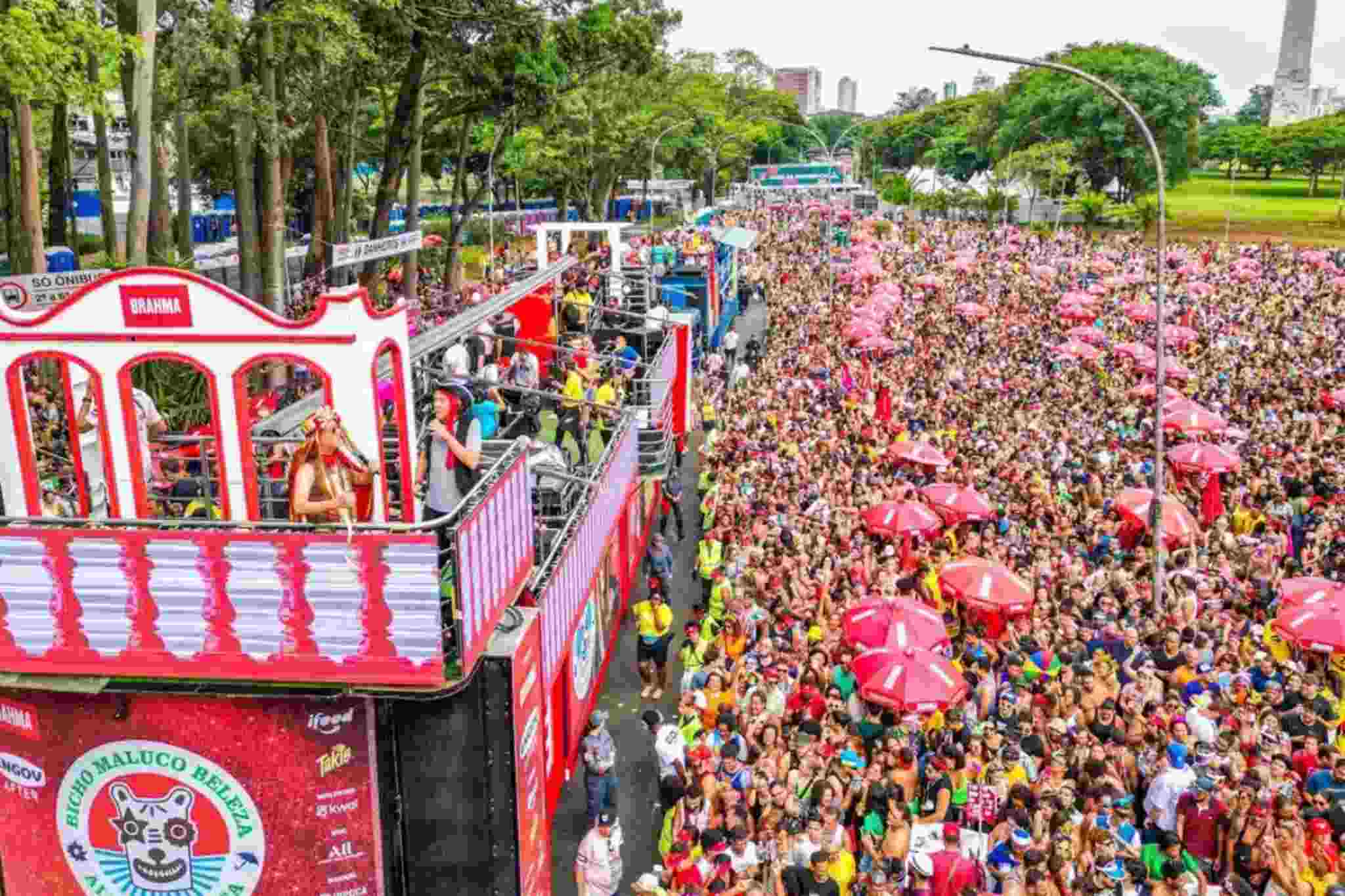 Blocos mais famosos do Brasil: quais atraem mais turistas