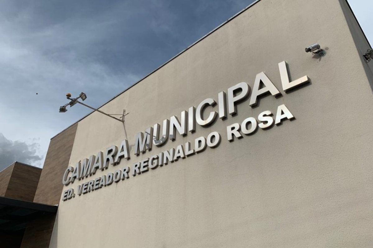 Câmara abre concurso público de até R$ 5,4 mil. Inscreva-se!