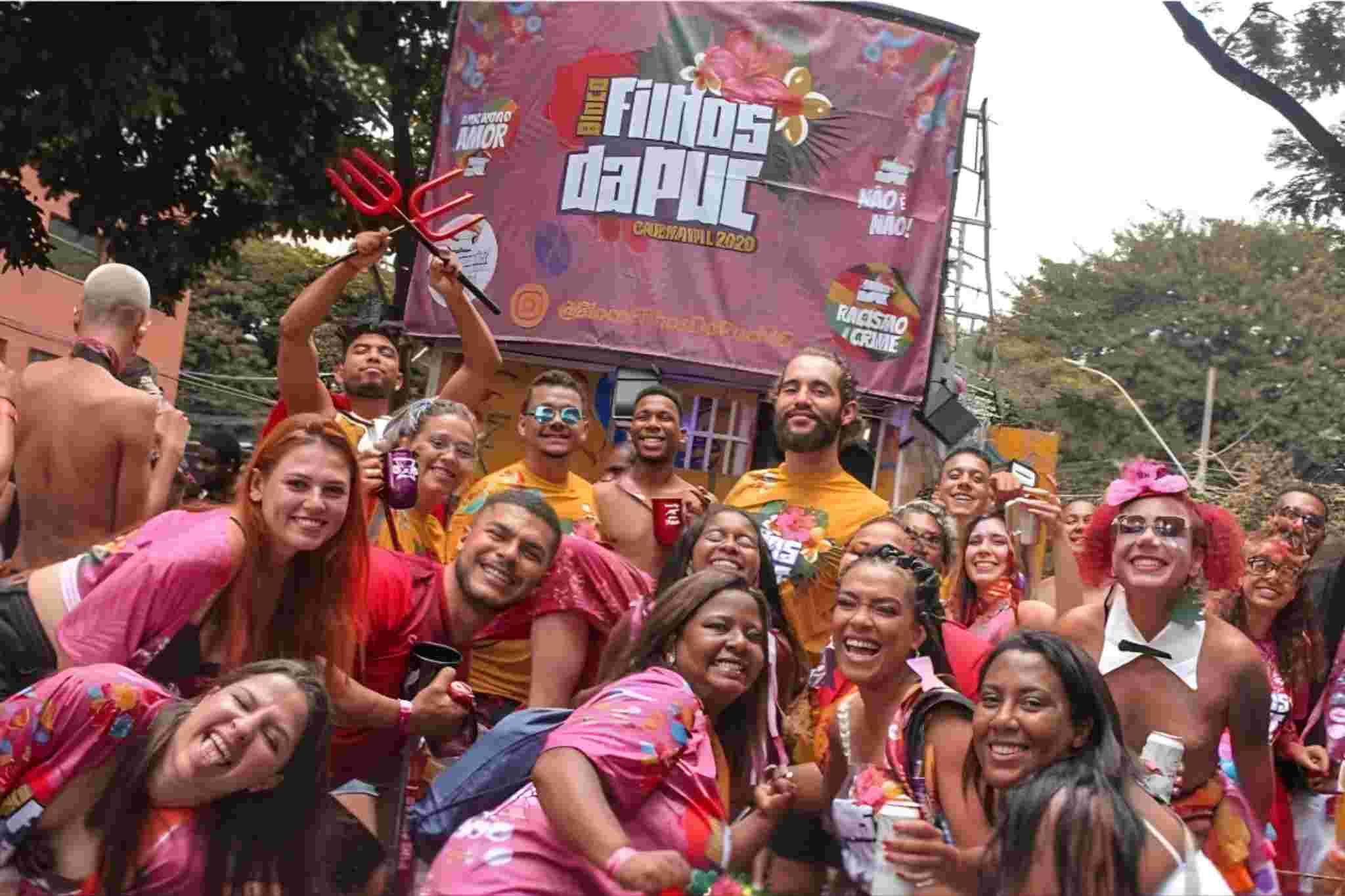 Vai ao Carnaval de rua em BH? Conheça 5 blocos imperdíveis