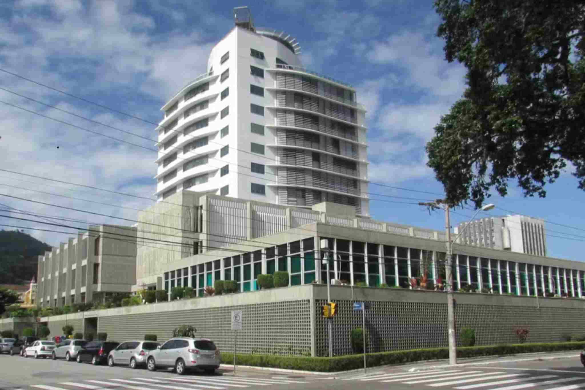 TCE abre concurso público com 20 vagas e salários de até  R$ 10,4 mil