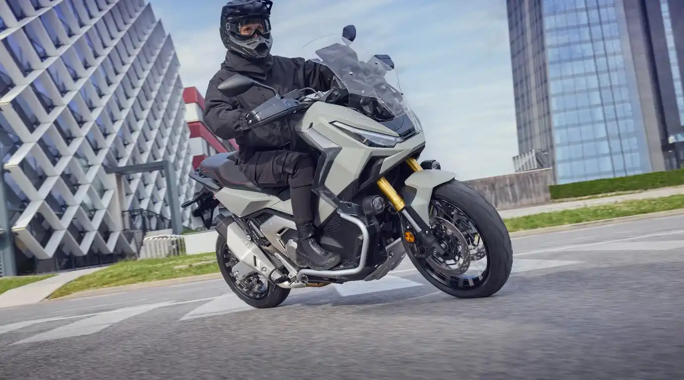 X-ADV: Honda anuncia preços, cores e data de lançamento