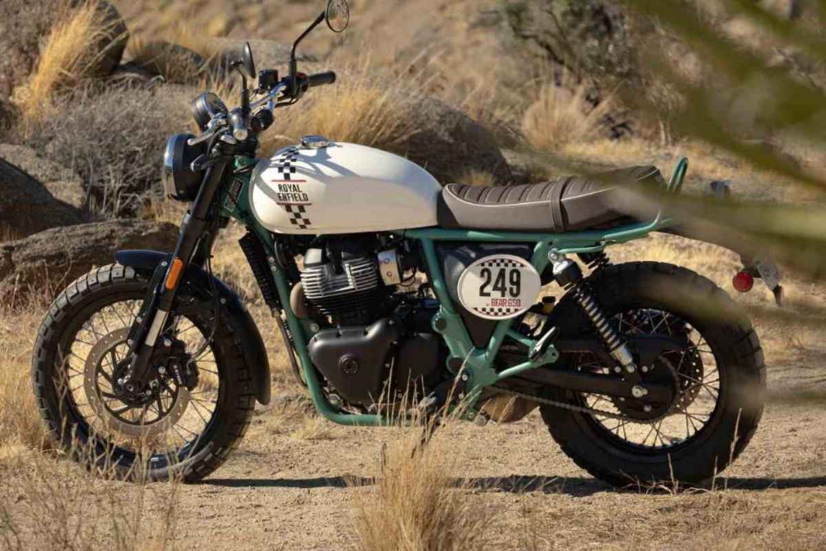 BEAR 650: Lançamento da Royal Enfield encara asfalto e terra