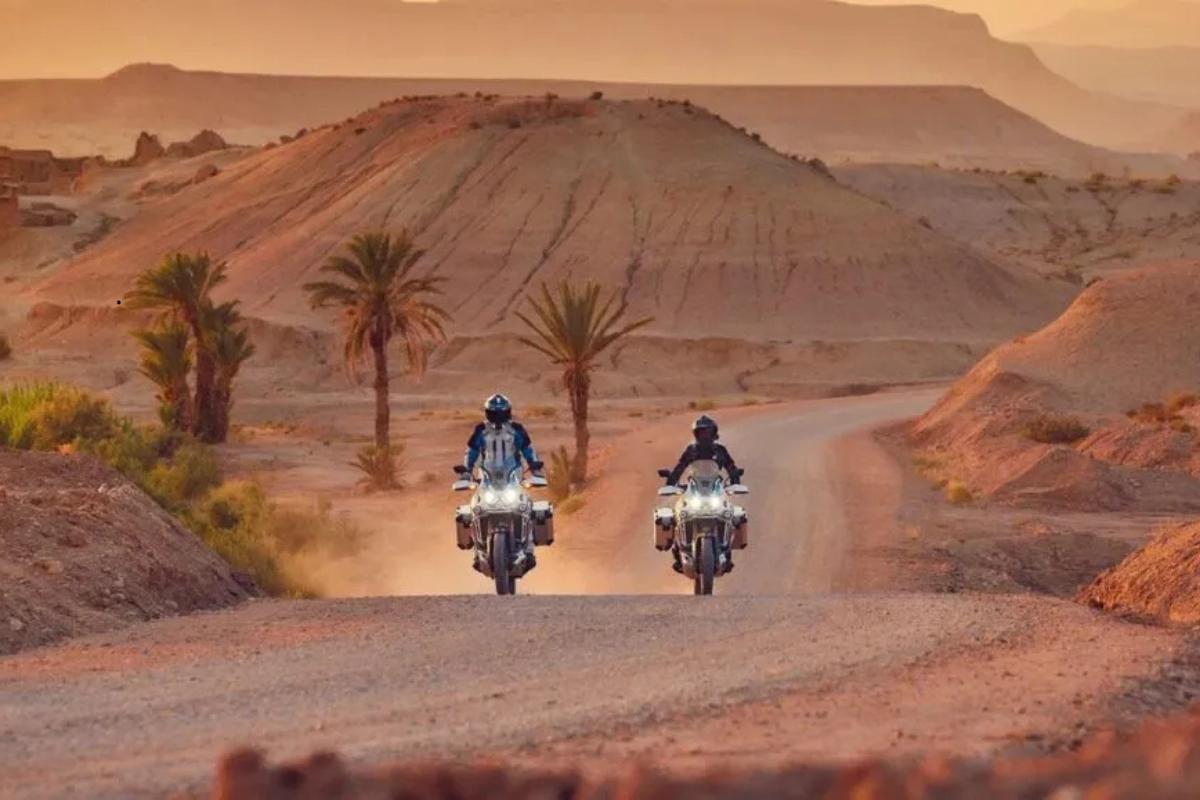 Honda ajusta Africa Twin 2026 e deixa a big trail mais fácil no dia a dia