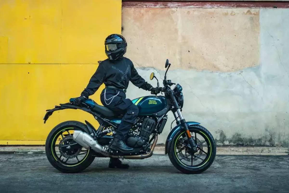 Royal Enfield atualiza Guerrilla 450 e aposta em visual esportivo