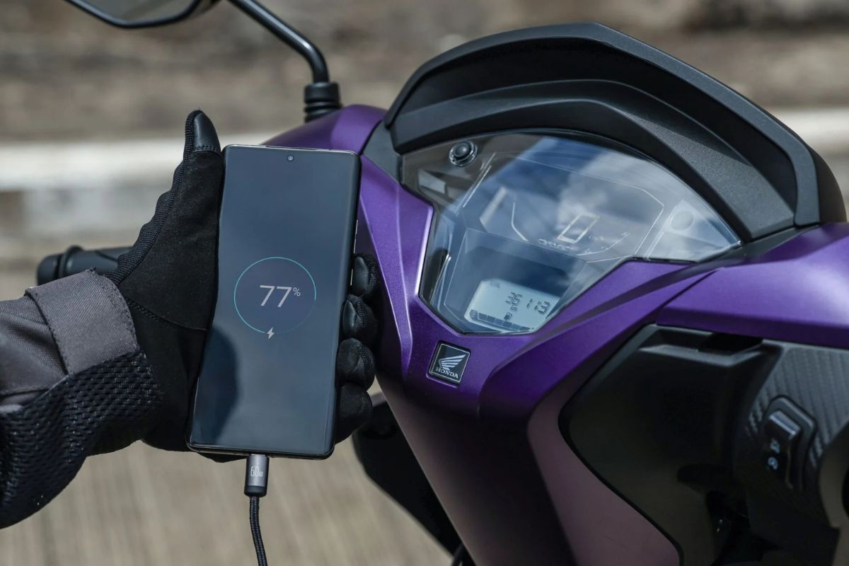 Honda Elite 125 2027 recebe USB-C e sai por R$ 14.300