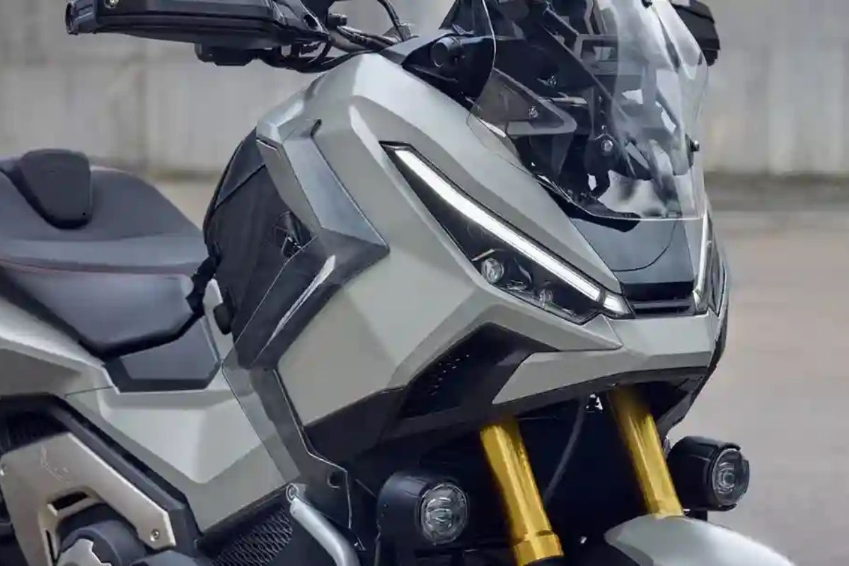 Honda X-ADV 2026: transmissão DCT faz trocas em 70 milissegundos