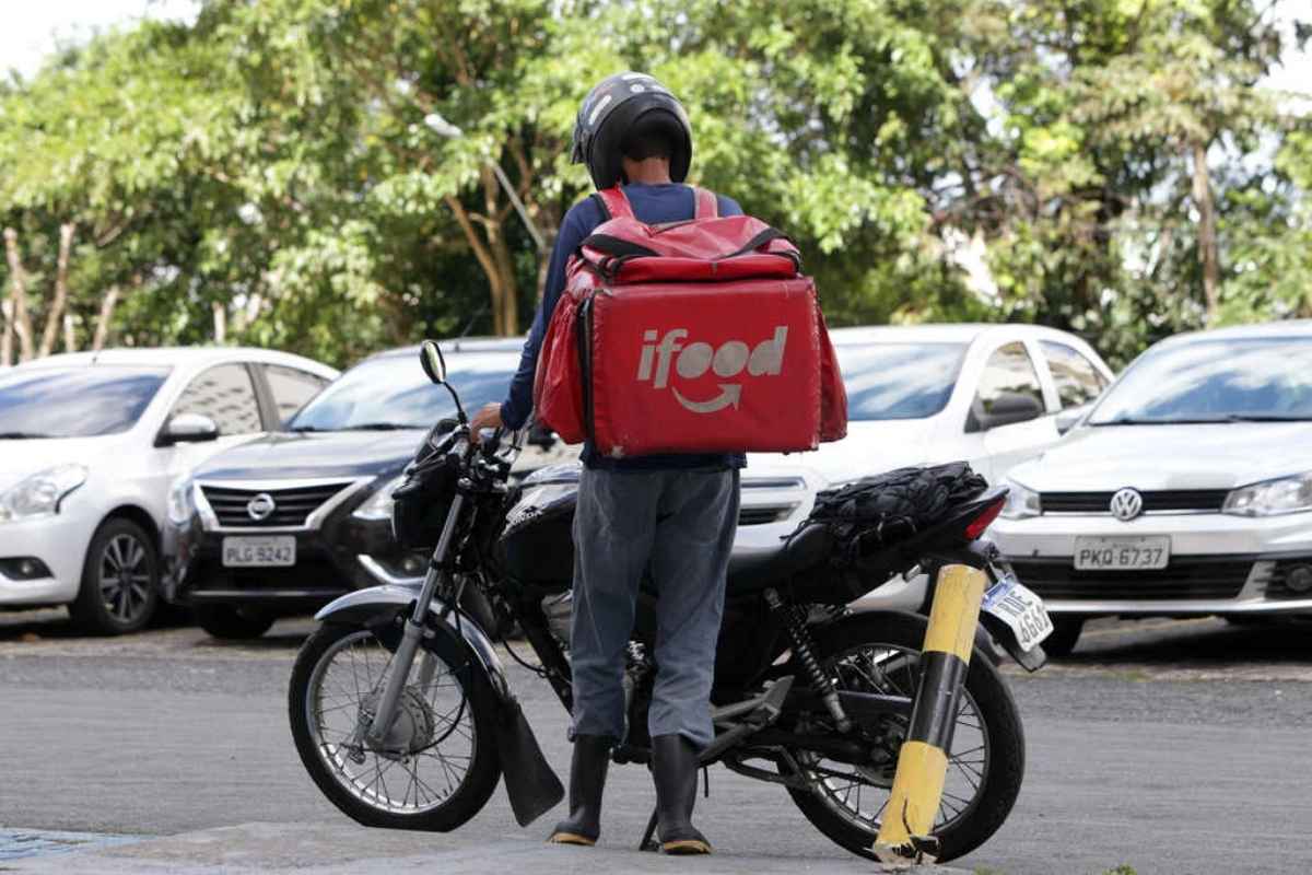 iFood desativa conta dos entregadores