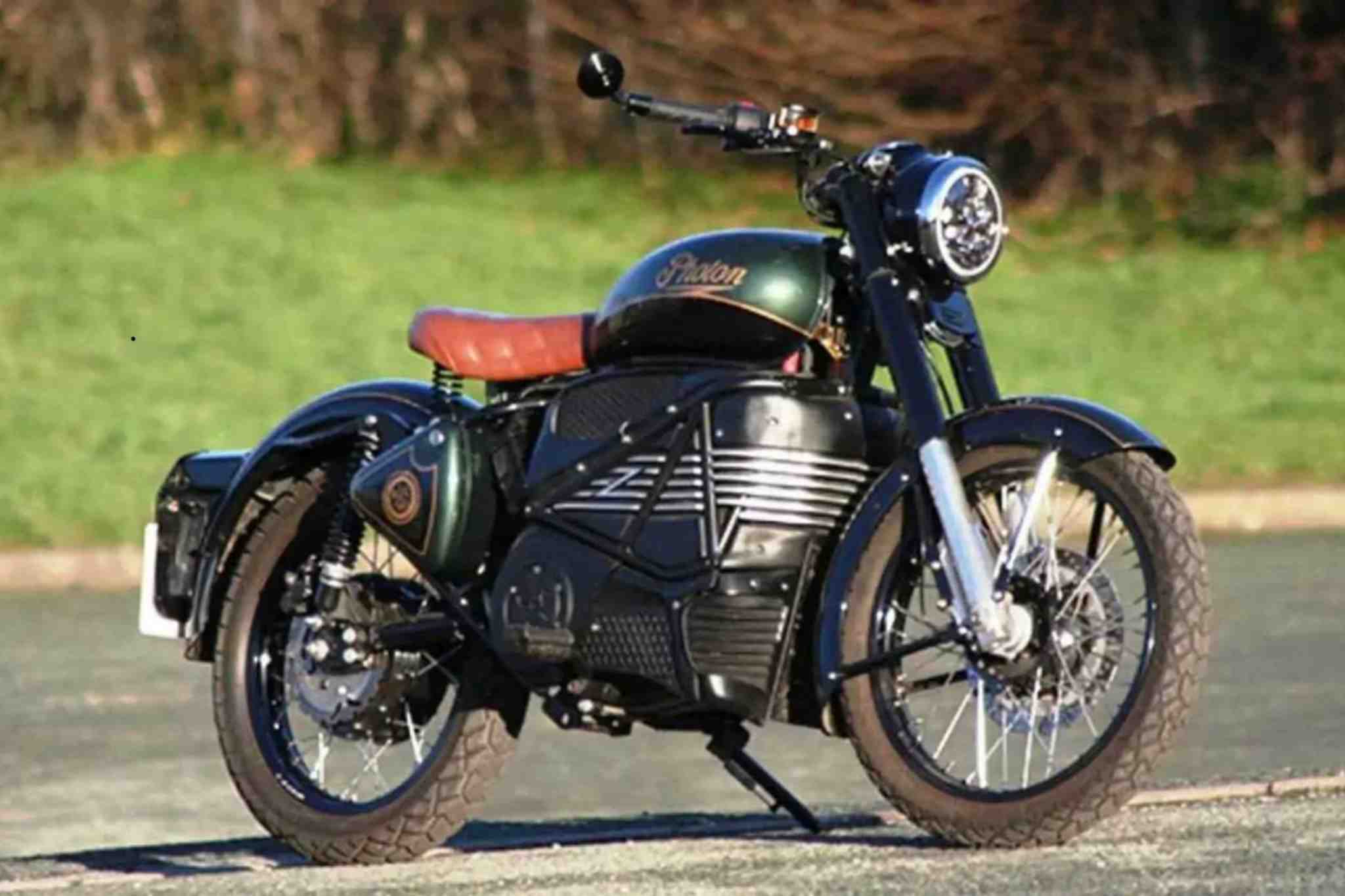 Royal Enfield domina venda de motos em fevereiro