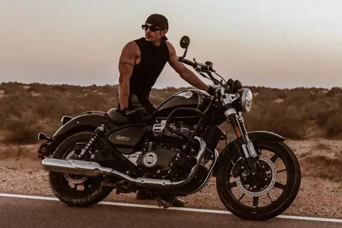 Super Meteor 650 chega com proposta focada em viagens sem limites