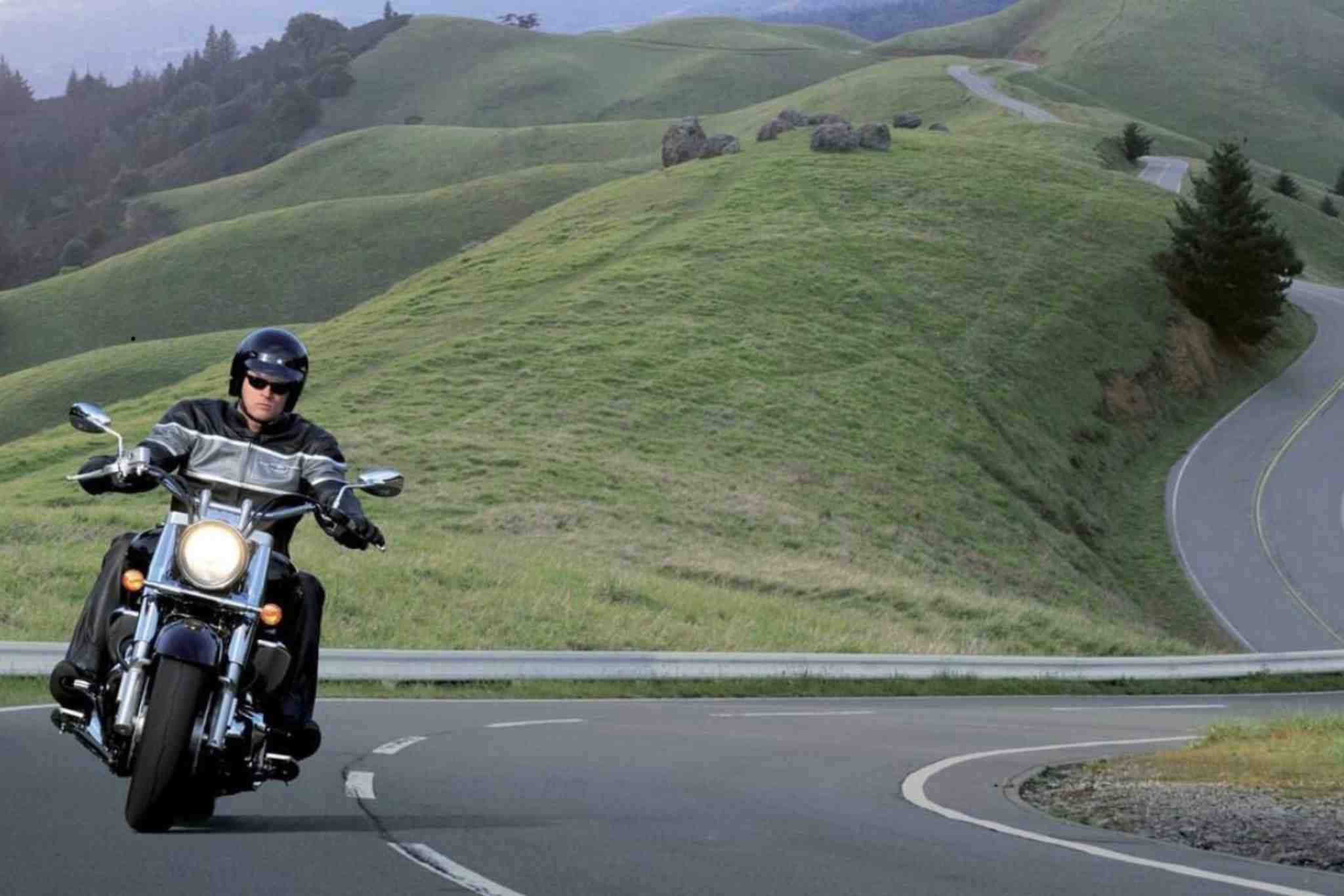 As 10 estradas mais perigosas para motos no Brasil em 2026