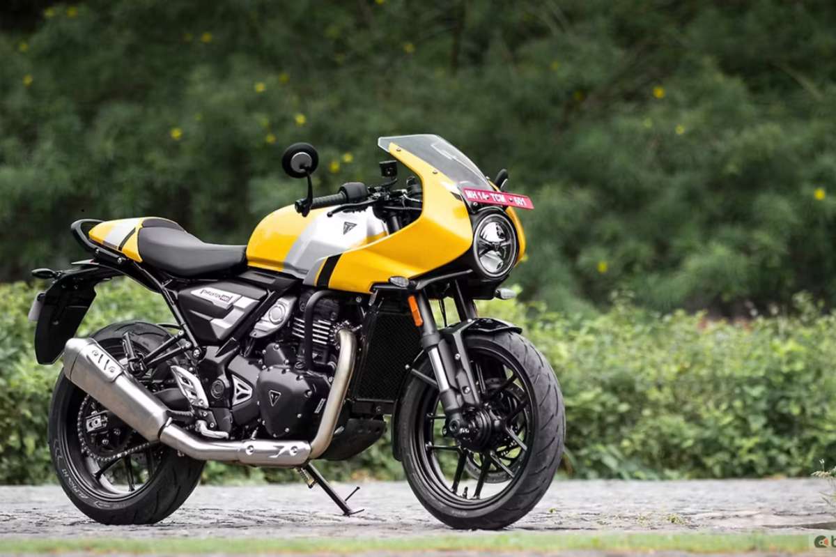 Thruxton 400 chega com 42 cv e proposta café racer