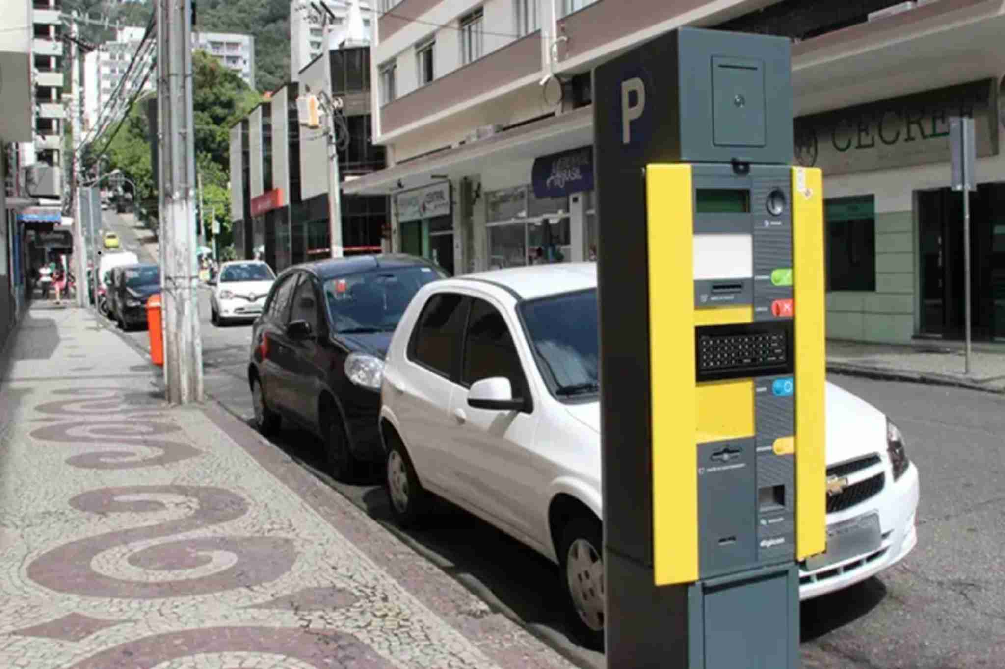 Juiz muda regras da Área Azul e impacta quem usa moto