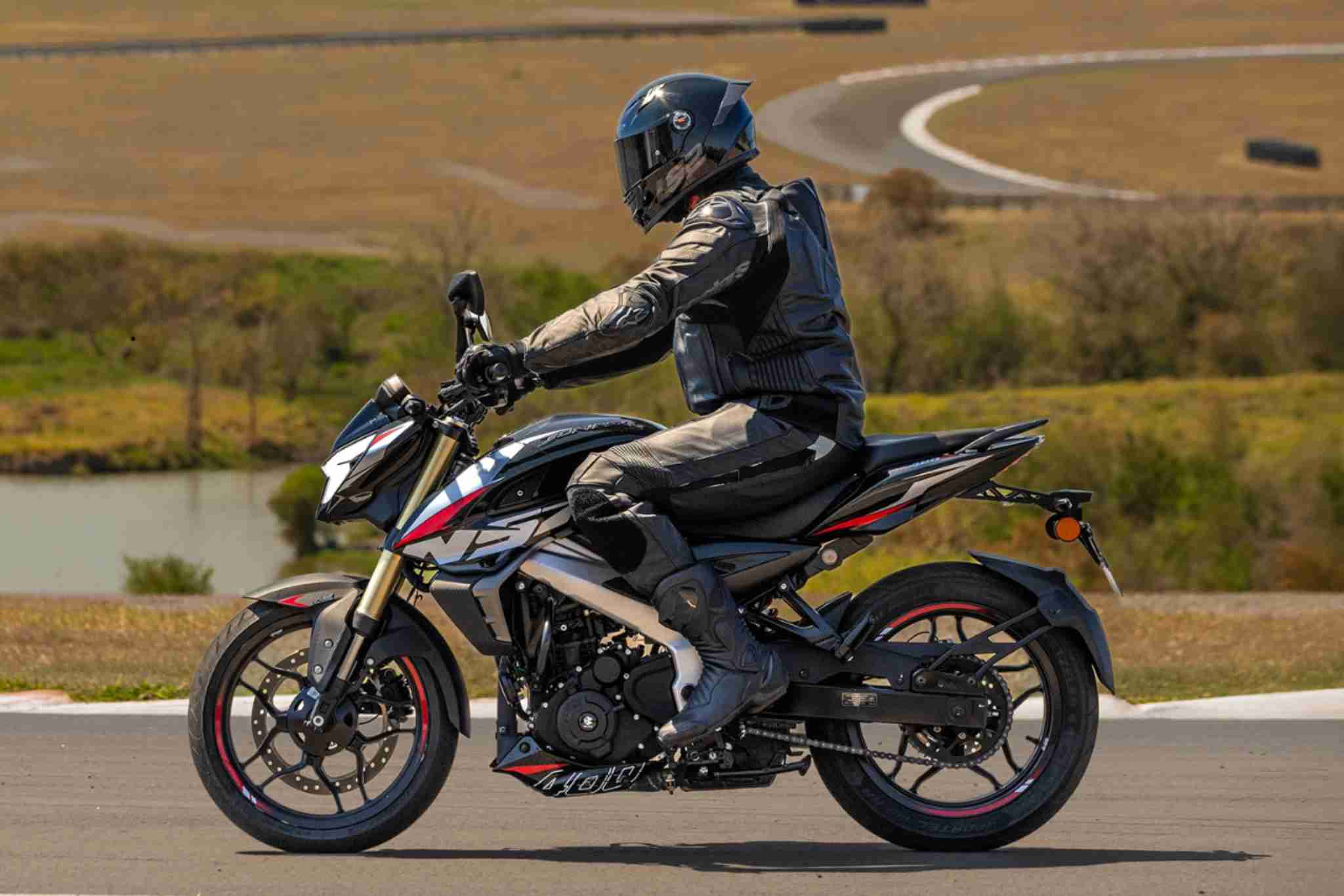 Bajaj NS400Z passa por atualização e levanta dúvidas na compra