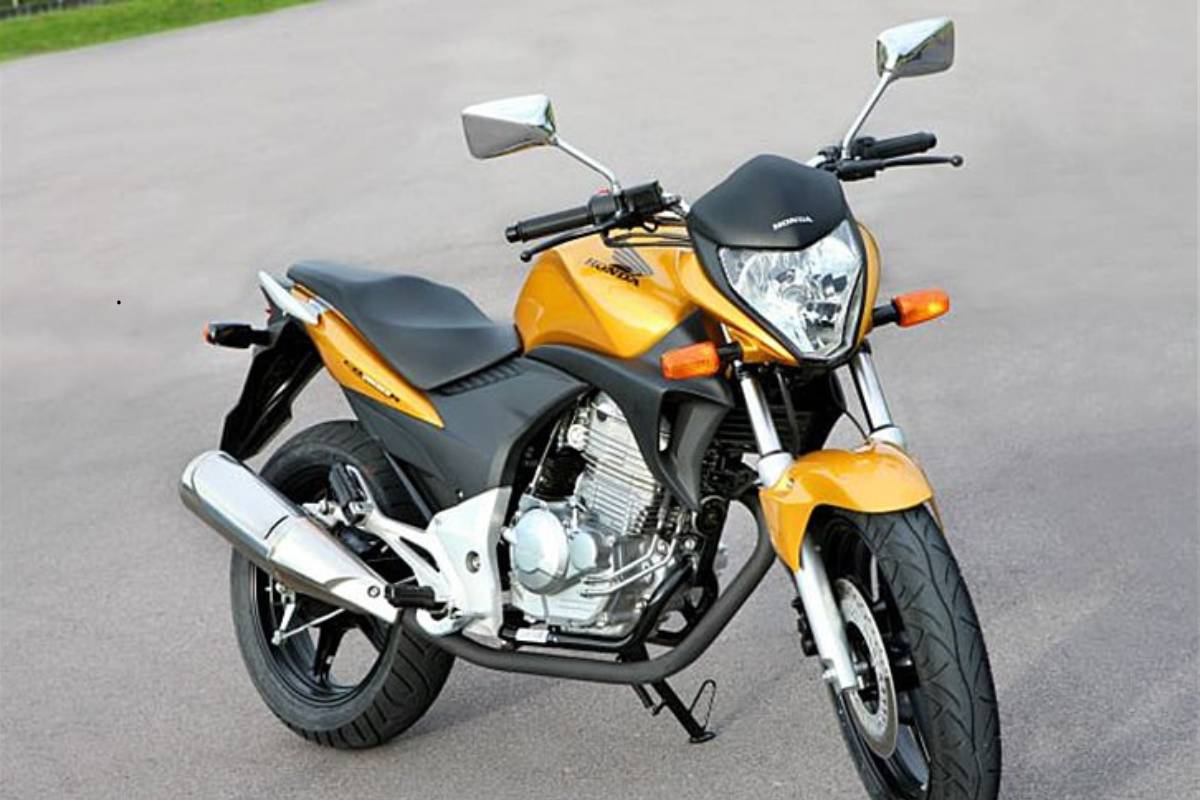 CB 300 usada em 2026: vale o investimento ou dá dor de cabeça?