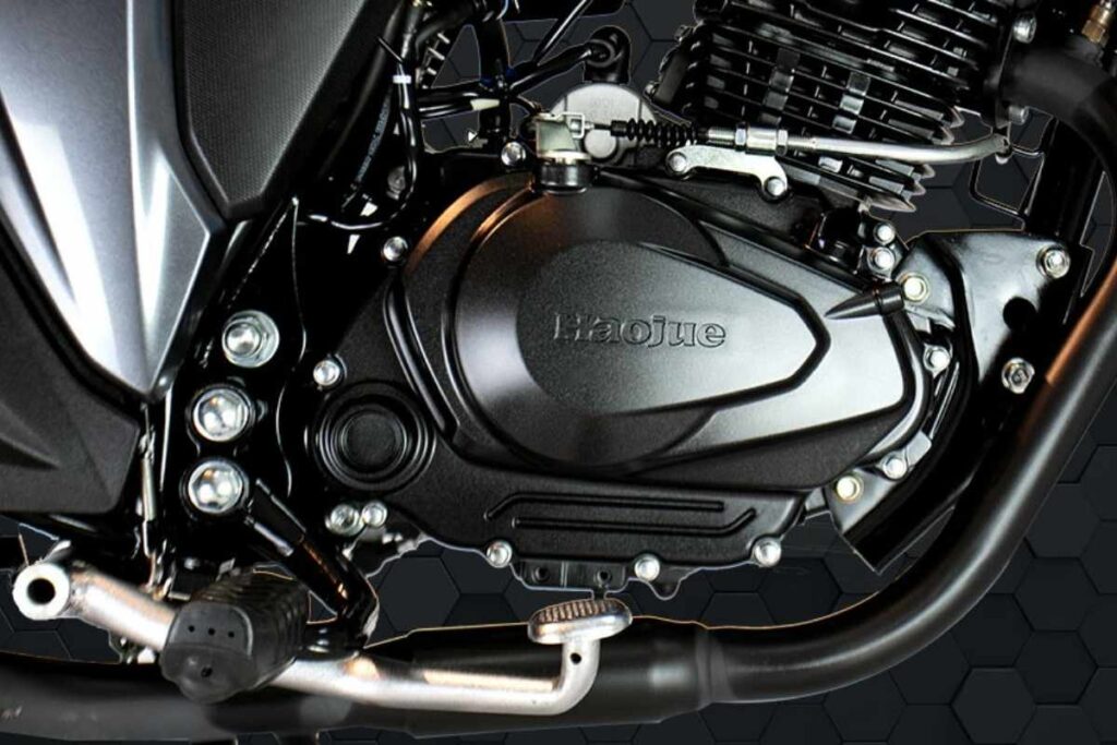 DK160 tem potência é de 15cv e seu torque é de 1,43 kgf.m a 6.500 rpm.- Foto: divulgação