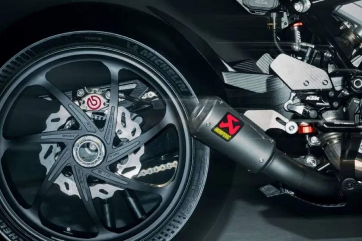 KTM 1390 Super Duke RR Track surge com só 100 unidades da “The Beast”