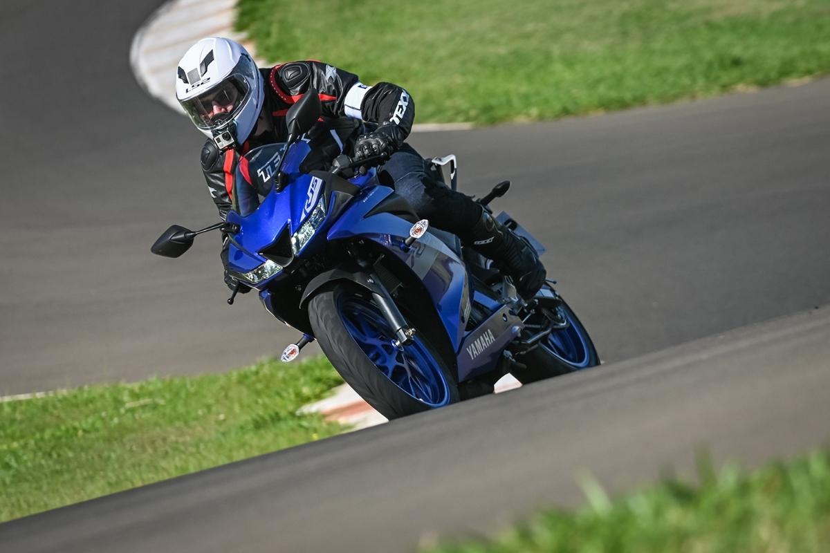 Yamaha R15 em 2026: o custo mensal real que poucos mostram