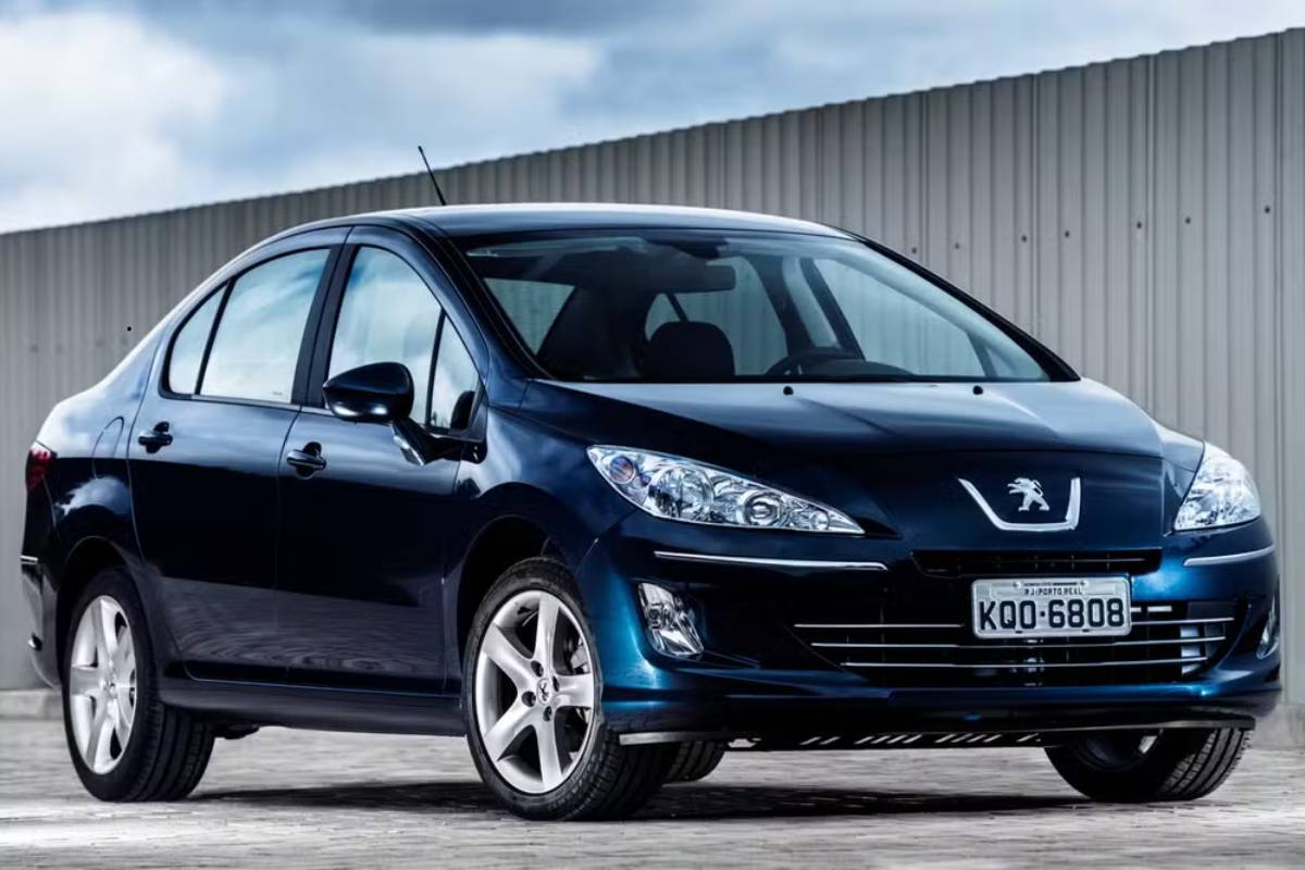Peugeot 408