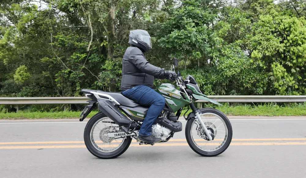 Crosser faz 43 km/l e deixa Lander  para trás