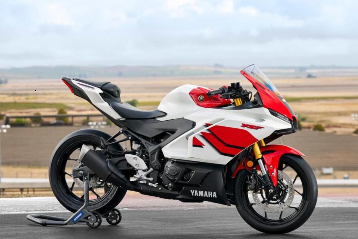 Yamaha R3 70 anos chama atenção e levanta dúvida: vem para o Brasil?