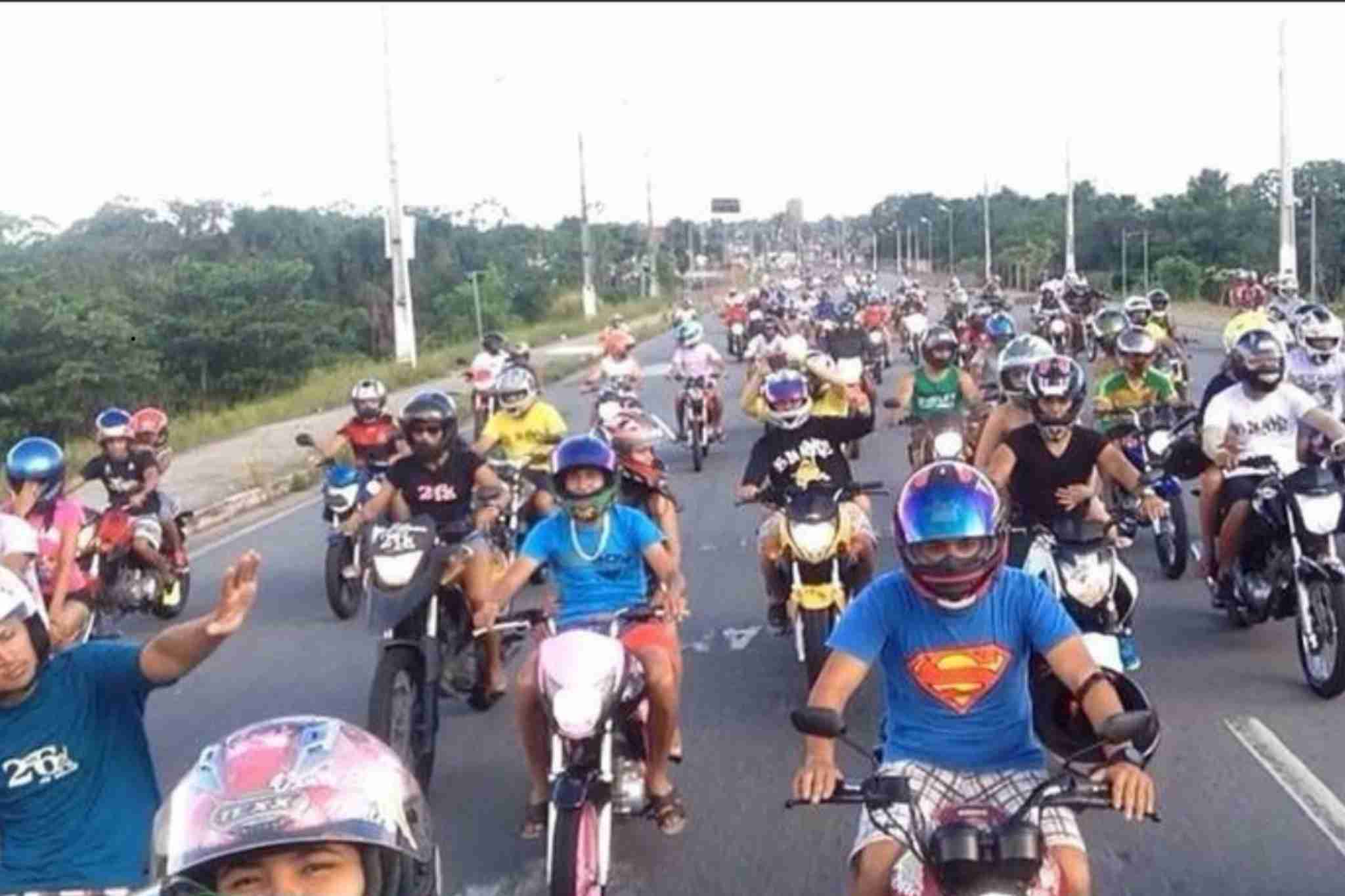 Rolêzinho de moto agora dá multa: nova lei entra em vigor